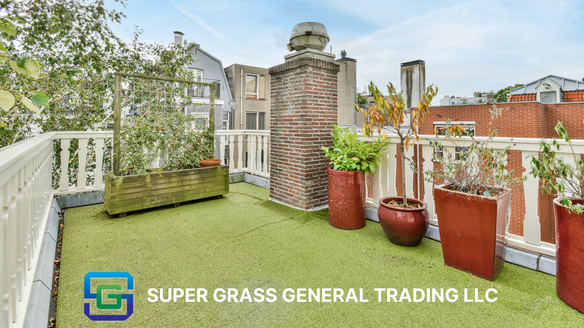 artificial-grass-stylish-balcony-exhibition-turf.png